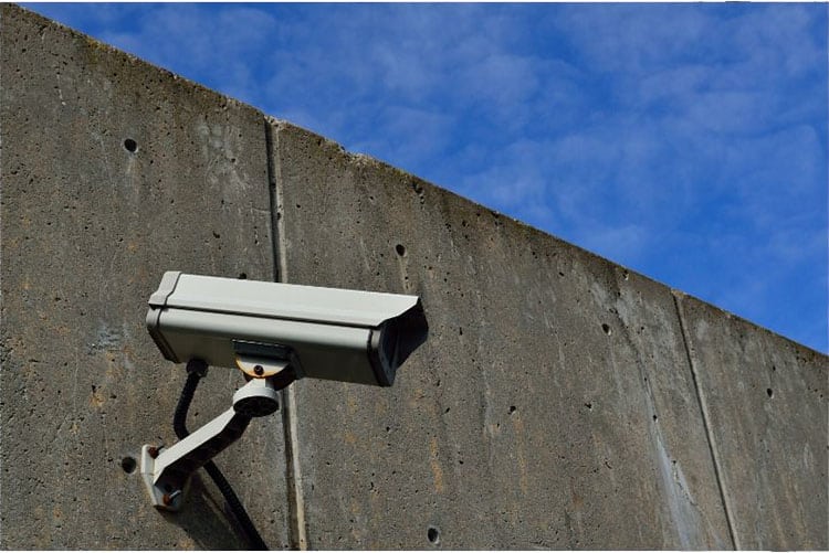 videocamere di sorveglianza a muro